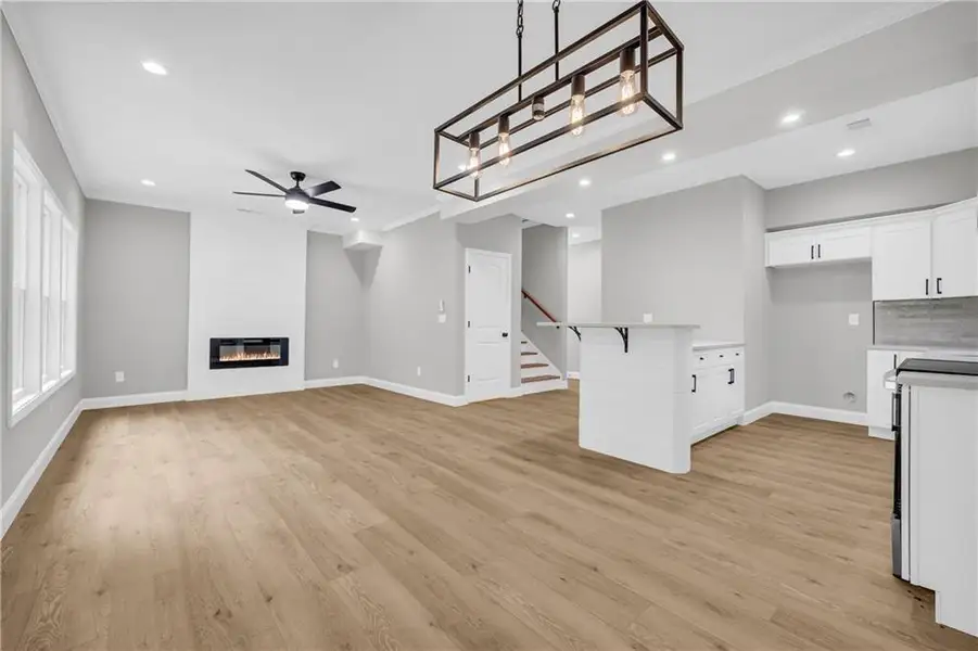 Spacious, unfurnished interior of a new home in , Franklin Springs (Image 31).