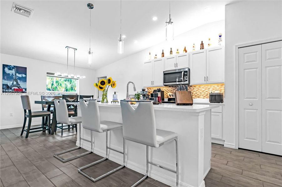Furnished interior view inside a new home in , Cape Coral (Image 15).