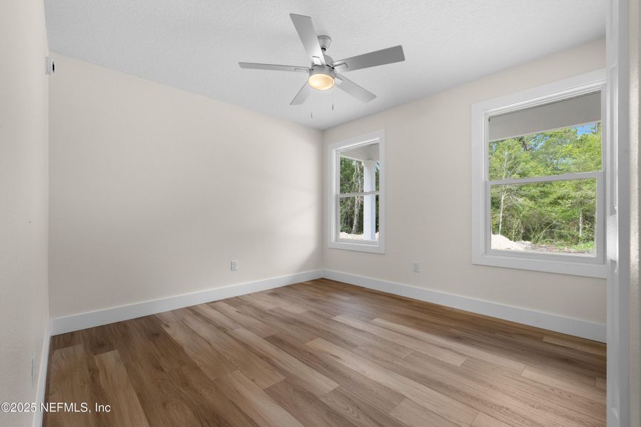 Spacious, unfurnished interior of a new home in , Crescent City (Image 18).