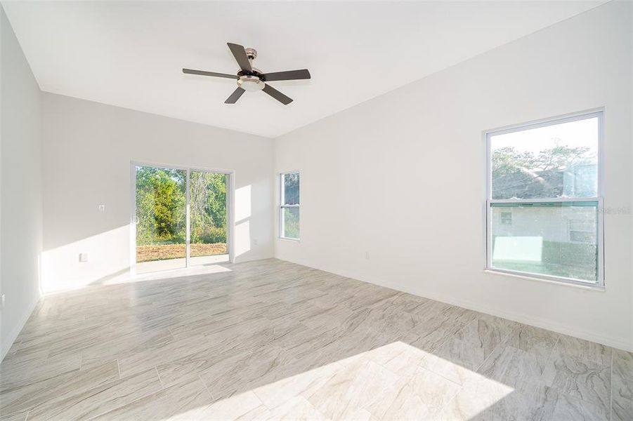 Spacious, unfurnished interior of a new home in , Kissimmee (Image 18). Spacious, unfurnished interior of a new home in , Kissimmee (Image 18).