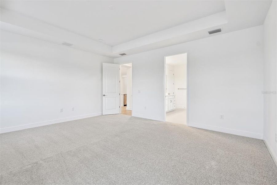 Spacious, unfurnished interior of a new home in Creeks Edge at Twin Rivers, Parrish (Image 24).