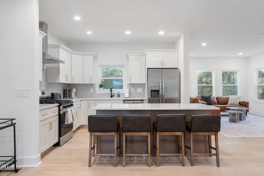 8-web-or-mls-DSC08144 8-web-or-mls-DSC08144