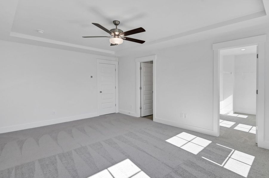 Spacious, unfurnished interior of a new home in Ashton Lakes, Lexington (Image 39).