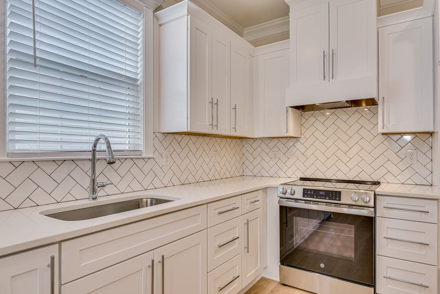 Furnished interior view inside a new home in The Sanctuary, Aiken (Image 10). Furnished interior view inside a new home in The Sanctuary, Aiken (Image 10).