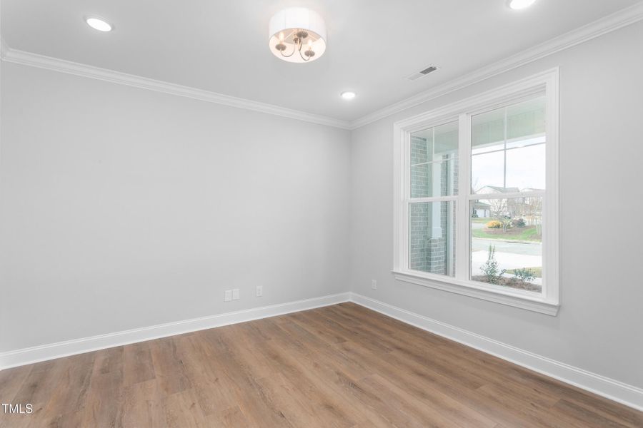 1246 Jamestowne Drive-22