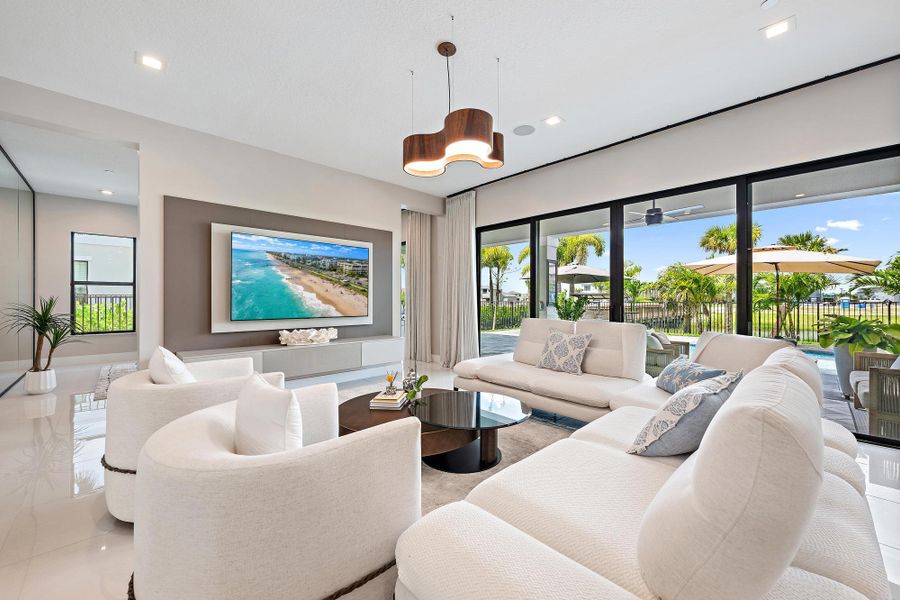 Seamless indoor to outdoor living to your covered patio and pool.