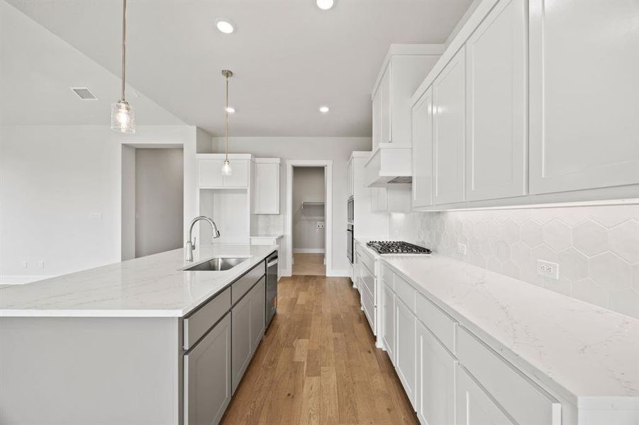 Image 27 of a home in Chatham Reserve.