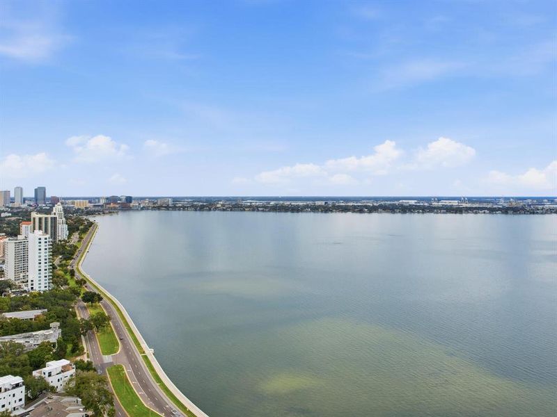 Image 86 of a home in .