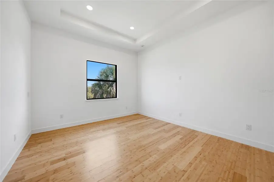 Spacious, unfurnished interior of a new home in , Port Charlotte (Image 38).