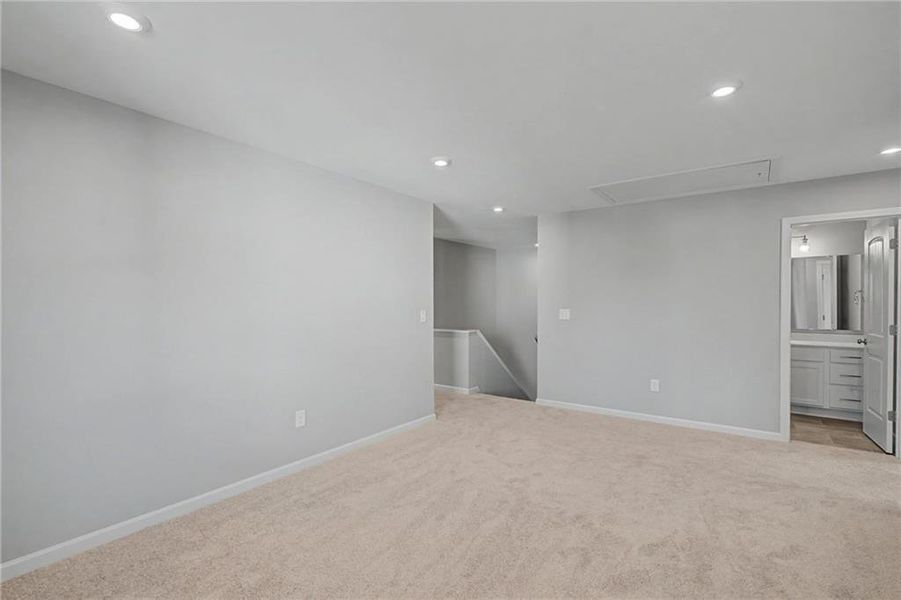 Spacious, unfurnished interior of a new home in Crossvine Estates, Braselton (Image 36).