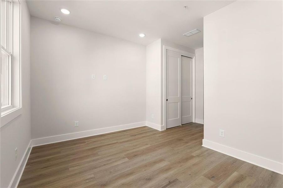 Spacious, unfurnished interior of a new home in , Alpharetta (Image 34). Spacious, unfurnished interior of a new home in , Alpharetta (Image 34).