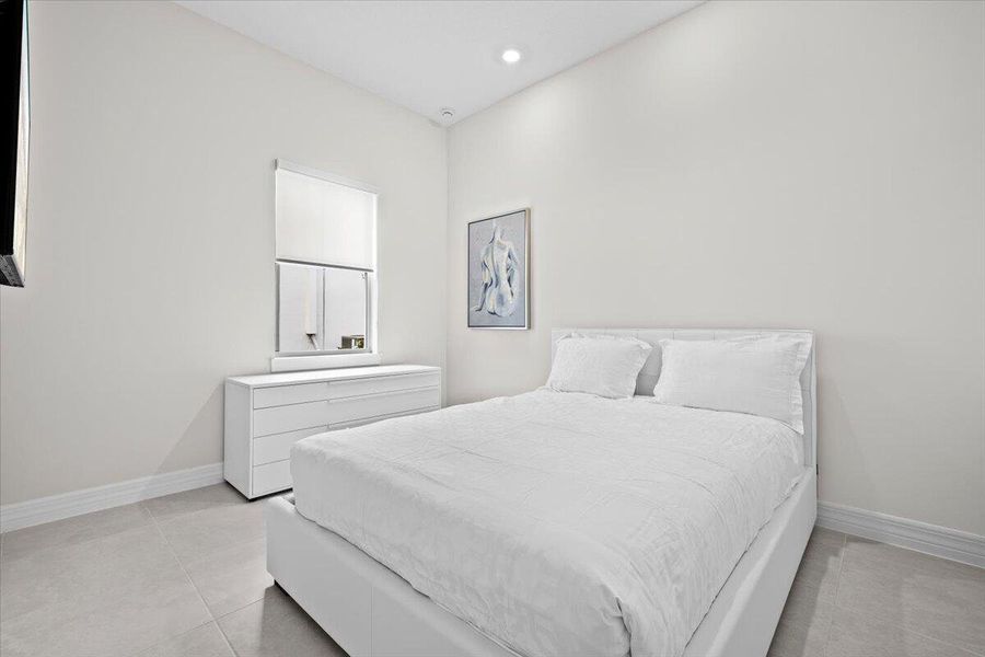 Furnished interior view inside a new home in Avondale at Avenir, Palm Beach Gardens (Image 8).