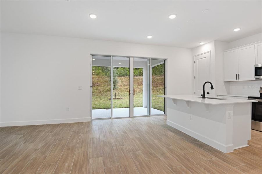 Spacious, unfurnished interior of a new home in Seasons at Wekiva Ridge, Mount Dora (Image 17).