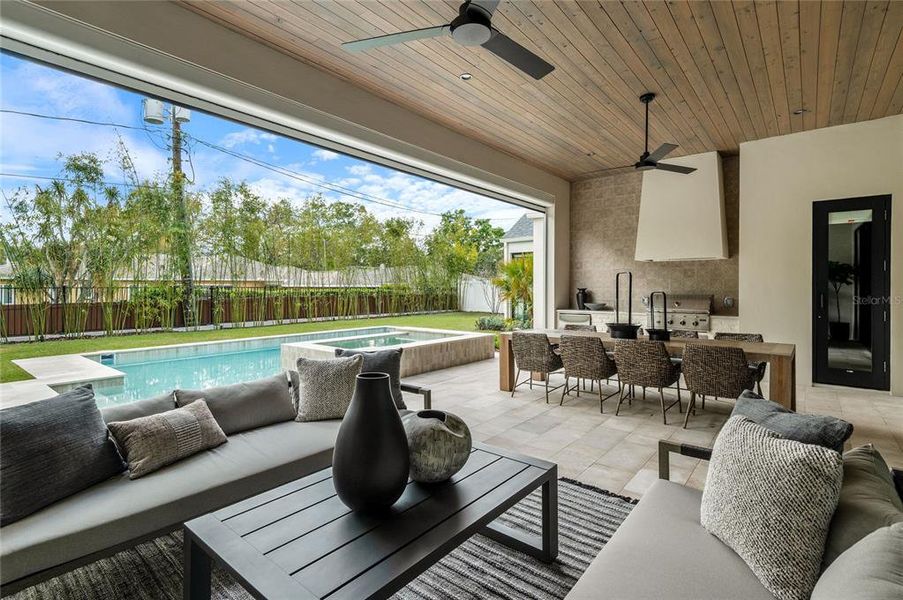 Exterior details and patio area of a home in , Orlando (Image 29).