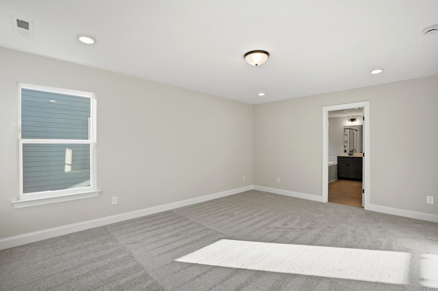 Spacious, unfurnished interior of a new home in Waterford Commons, Rock Hill (Image 47). Spacious, unfurnished interior of a new home in Waterford Commons, Rock Hill (Image 47).
