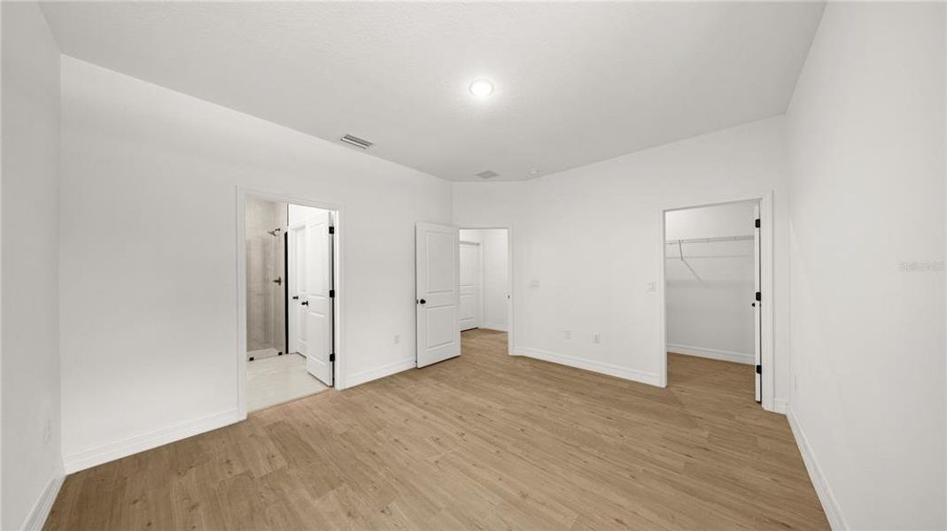 Spacious, unfurnished interior of a new home in , Dunnellon (Image 19). Spacious, unfurnished interior of a new home in , Dunnellon (Image 19).
