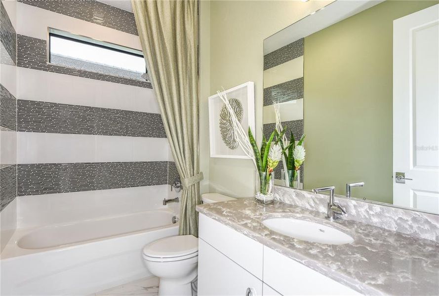 Furnished interior view inside a new home in Cresswind Lakewood Ranch, Lakewood Ranch (Image 30). Furnished interior view inside a new home in Cresswind Lakewood Ranch, Lakewood Ranch (Image 30).