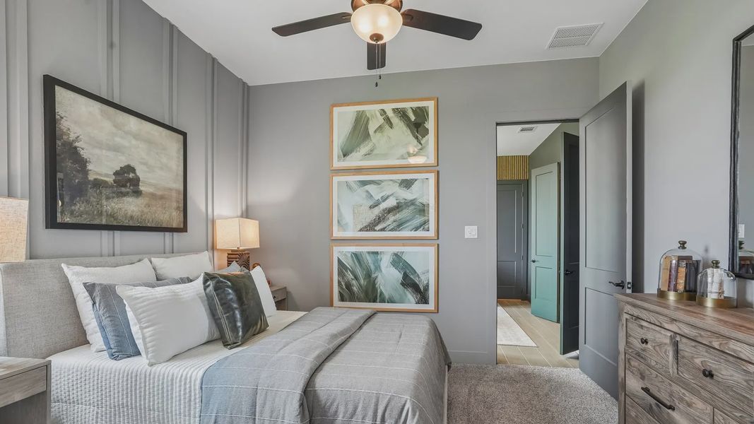 Representative furnished interior of a home built from the Sydney by Chesmar Homes in Westland Ranch, League City (Image 29).