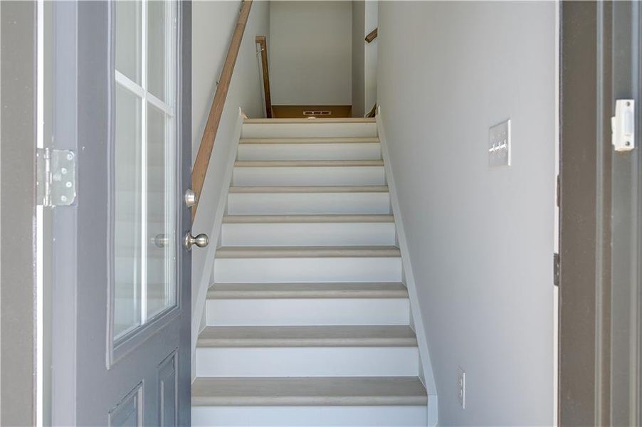 Image 32 of a home in Daybreak.