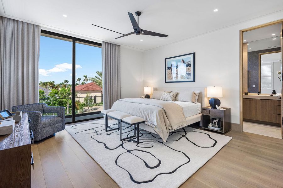 1520_Royal_Palm_Way_95