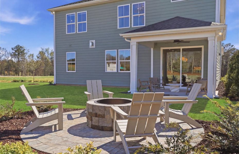 Representative exterior details of a home built from the Valen by Pulte Homes in Harrington, Greenville (Image 3).