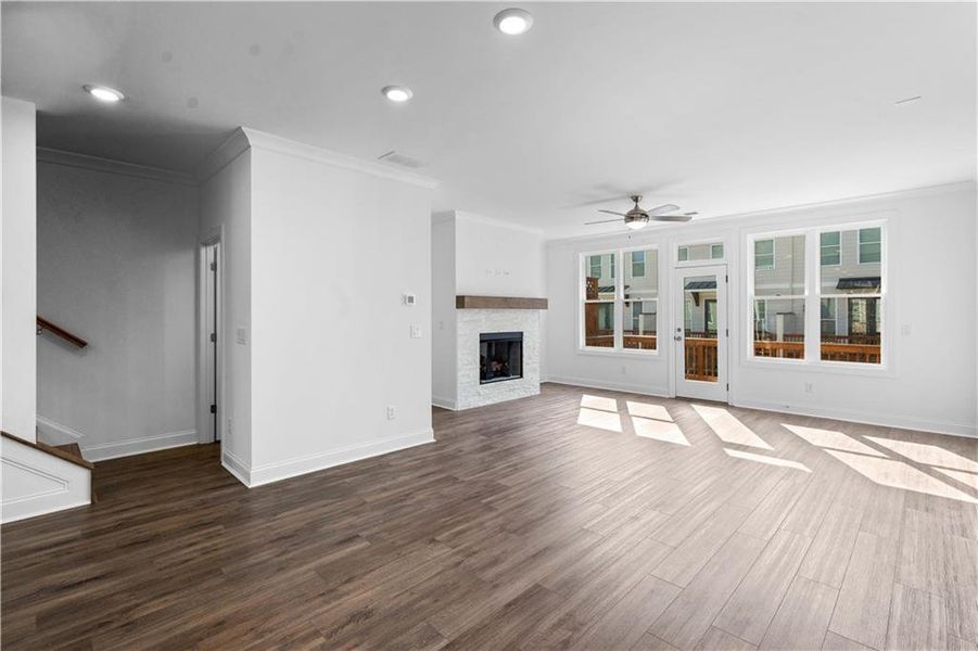 Spacious, unfurnished interior of a new home in Evanshire Townhomes, Duluth (Image 22).