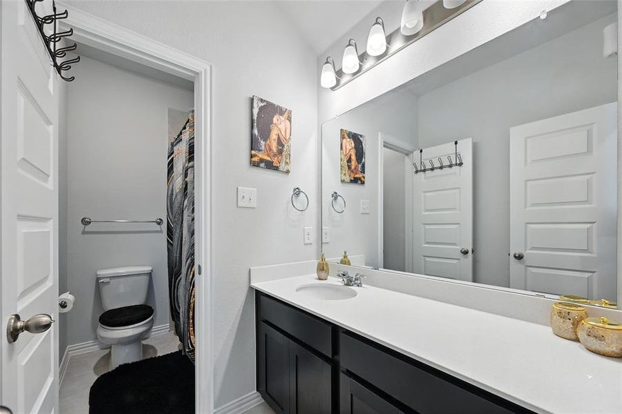 Furnished interior view inside a new home in , Crandall (Image 9).