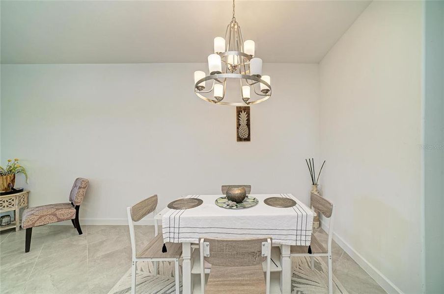 Furnished interior view inside a new home in Lorraine Lakes at Lakewood Ranch, Lakewood Ranch (Image 7). Furnished interior view inside a new home in Lorraine Lakes at Lakewood Ranch, Lakewood Ranch (Image 7).
