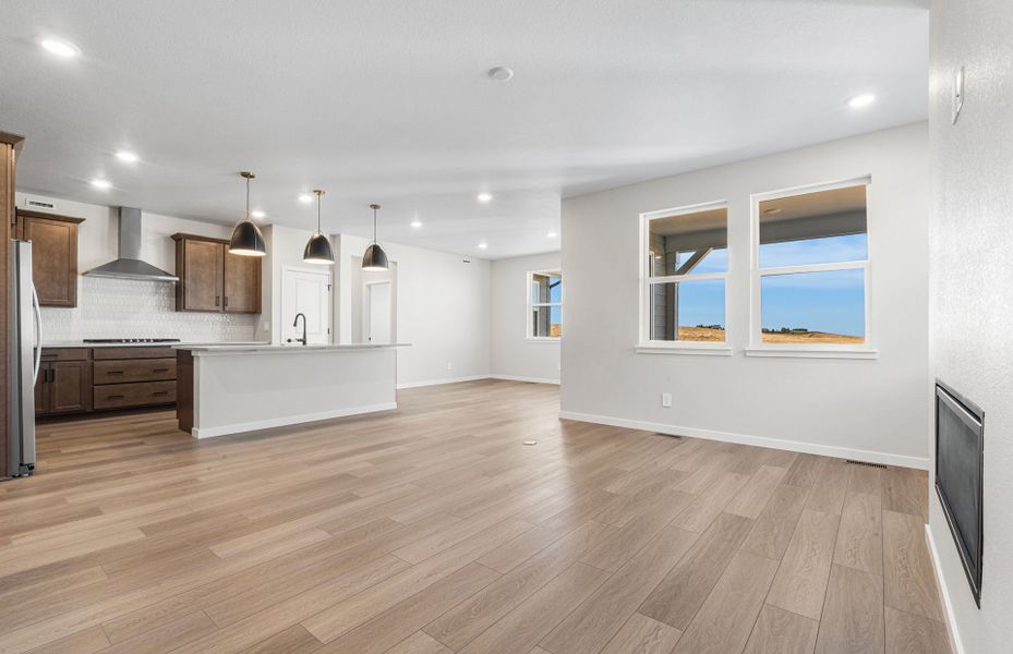 Spacious, unfurnished interior of a new home in Independence, Elizabeth (Image 22).