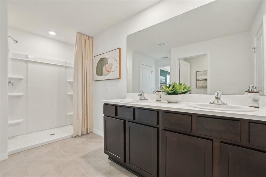 Furnished interior view inside a new home in Sherman Oaks, Brooksville (Image 15). Furnished interior view inside a new home in Sherman Oaks, Brooksville (Image 15).