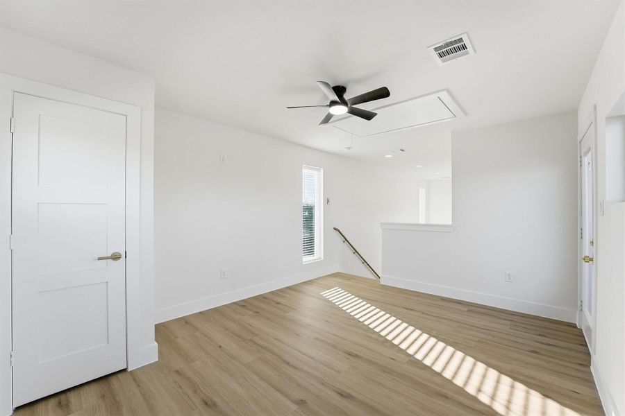 Spacious, unfurnished interior of a new home in , Houston (Image 30).