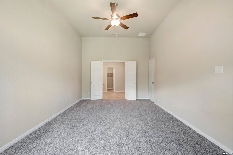 Spacious, unfurnished interior of a new home in Agave, San Antonio (Image 19).
