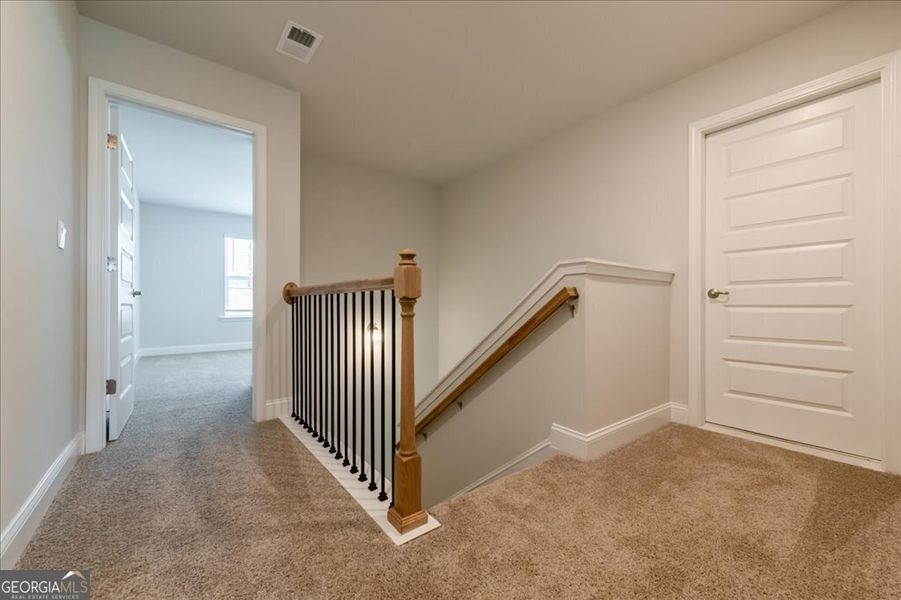 Spacious, unfurnished interior of a new home in Oakview Estates, Macon (Image 25).