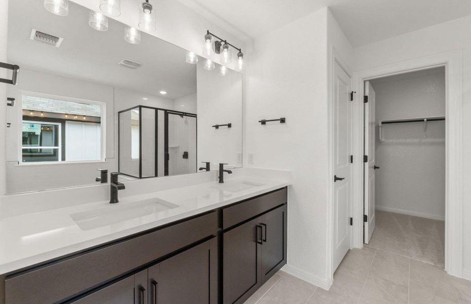 Furnished interior view inside a new home in Horizon Lake, Leander (Image 16). Furnished interior view inside a new home in Horizon Lake, Leander (Image 16).