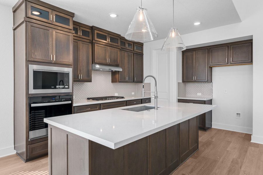 Center Island in Kitchen Center Island in Kitchen