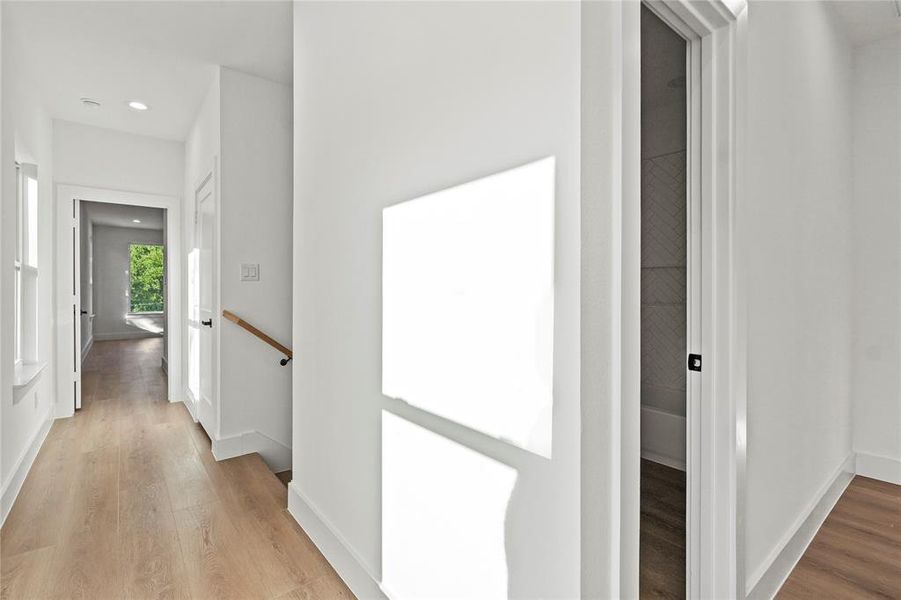 Spacious, unfurnished interior of a new home in , Dallas (Image 13).