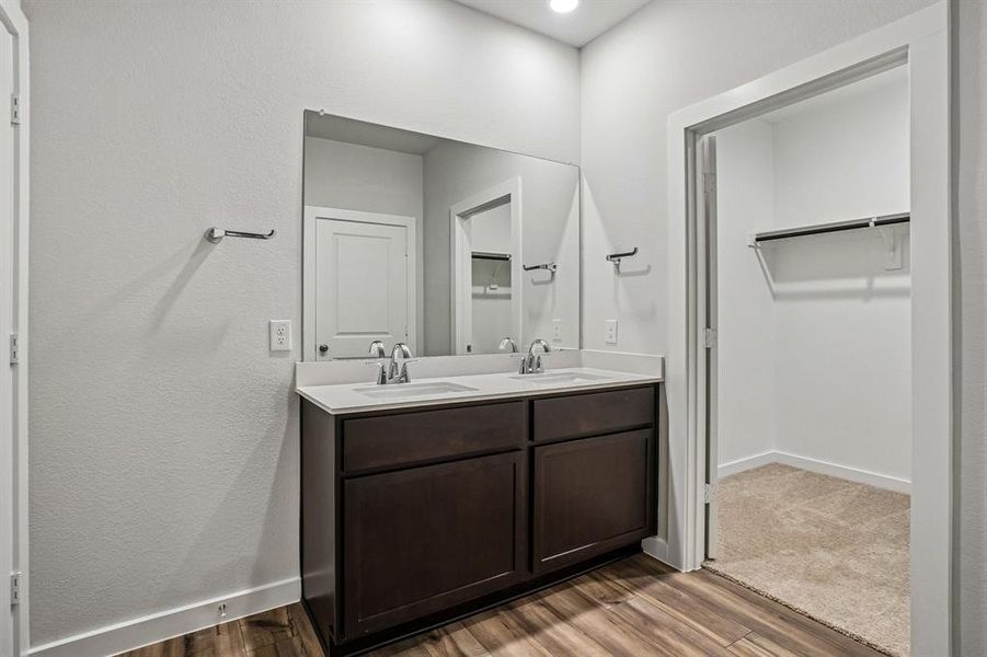 Furnished interior view inside a new home in Middlefield Village, Dallas (Image 12).