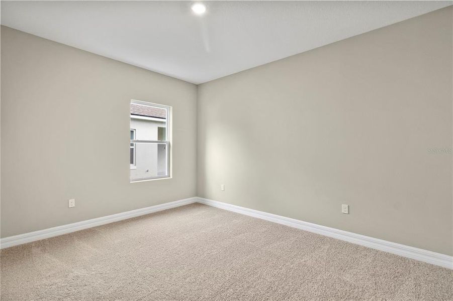 Spacious, unfurnished interior of a new home in , Leesburg (Image 19).