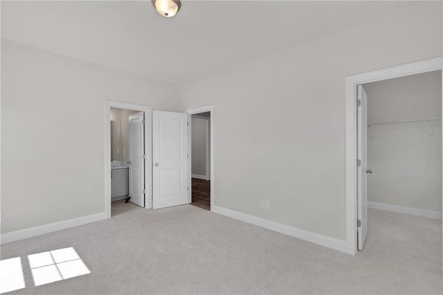 Spacious, unfurnished interior of a new home in , Buford (Image 36).