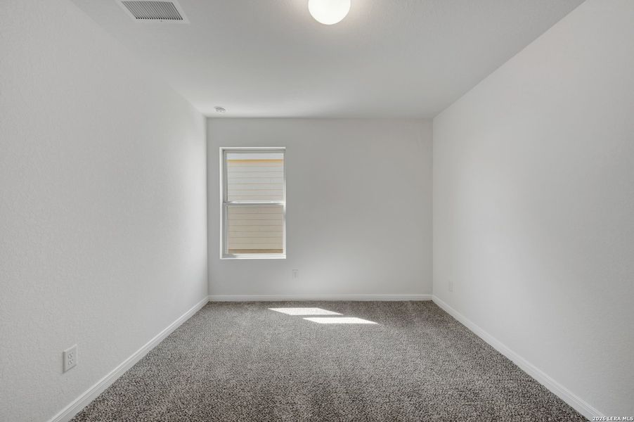 Spacious, unfurnished interior of a new home in Greenspoint Heights, Seguin (Image 42).