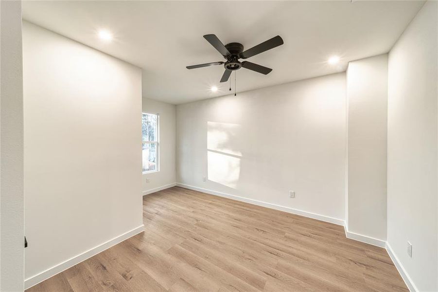 Spacious, unfurnished interior of a new home in , Dallas (Image 29).