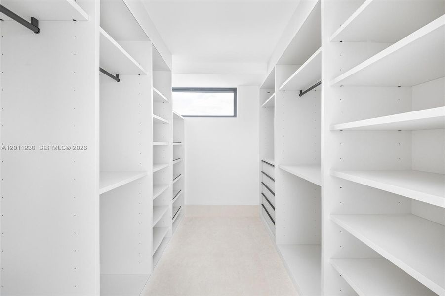 Spacious, unfurnished interior of a new home in , Weston (Image 30).
