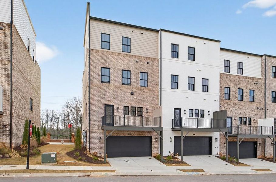 Image 56 of a home in Skyview On Broad. Image 56 of a home in Skyview On Broad.