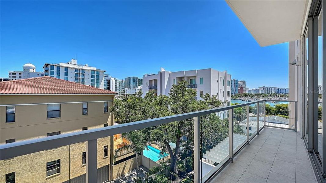 Condo located in Sarasota, FL showcasing its design and architecture (Image 26). Condo located in Sarasota, FL showcasing its design and architecture (Image 26).