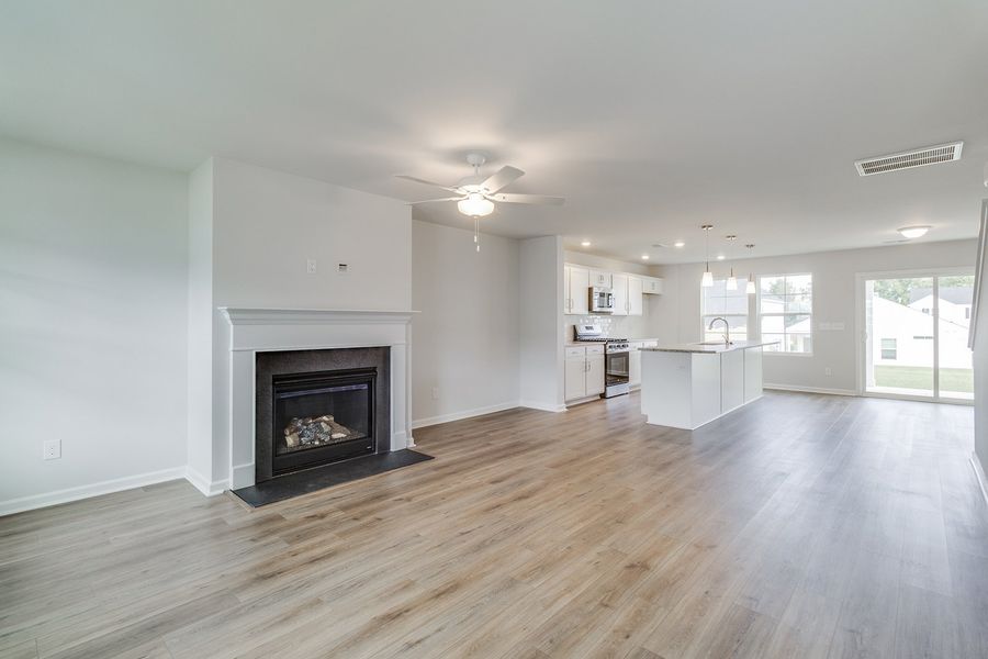 Spacious, unfurnished interior of a new home in Winston Point, Gilbert (Image 12). Spacious, unfurnished interior of a new home in Winston Point, Gilbert (Image 12).