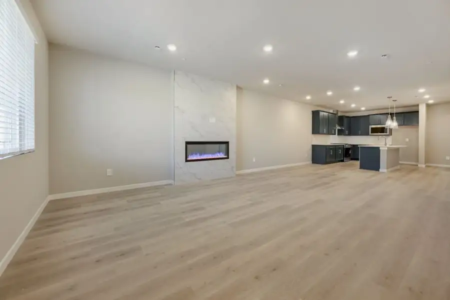 New Home in Longmont, CO.  - Slide 6