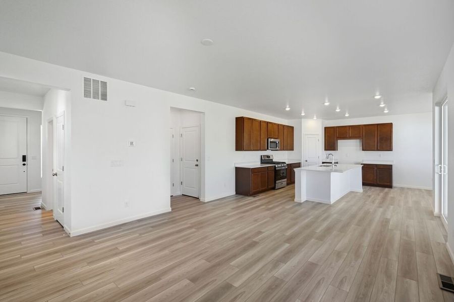 Spacious, unfurnished interior of a new home in The Town Collection at Independence, Elizabeth (Image 9). Spacious, unfurnished interior of a new home in The Town Collection at Independence, Elizabeth (Image 9).