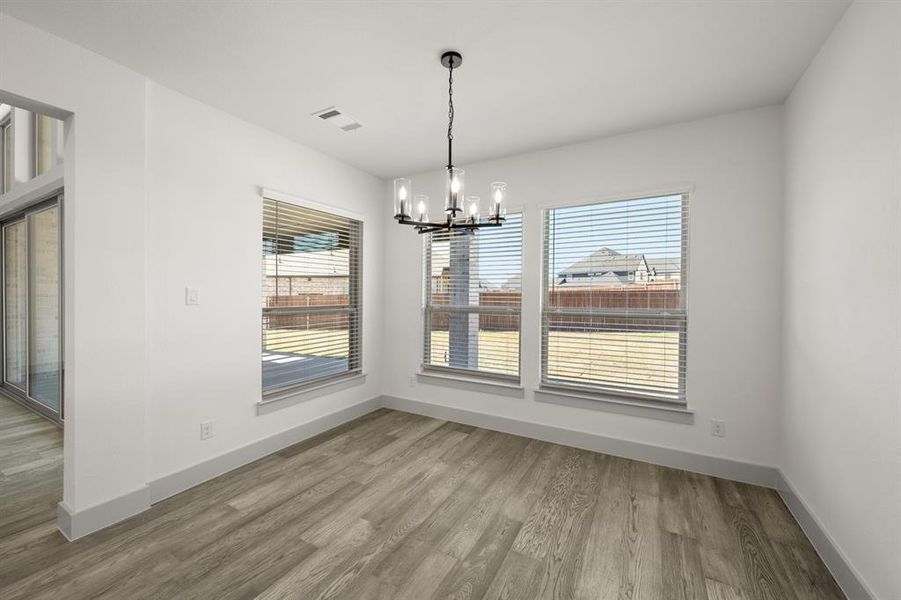 7047 Capanna- Dining-1