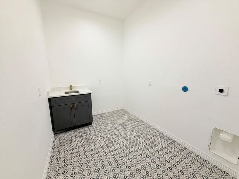 Spacious, unfurnished interior of a new home in , Dayton (Image 20). Spacious, unfurnished interior of a new home in , Dayton (Image 20).