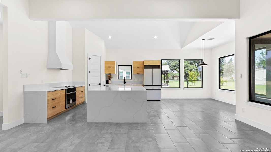 Furnished interior view inside a new home in , Blanco (Image 18).